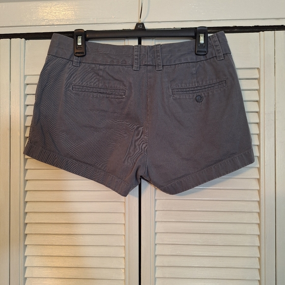 J. Crew cotton gray Chino shorts sz 6 *K - Picture 2 of 4